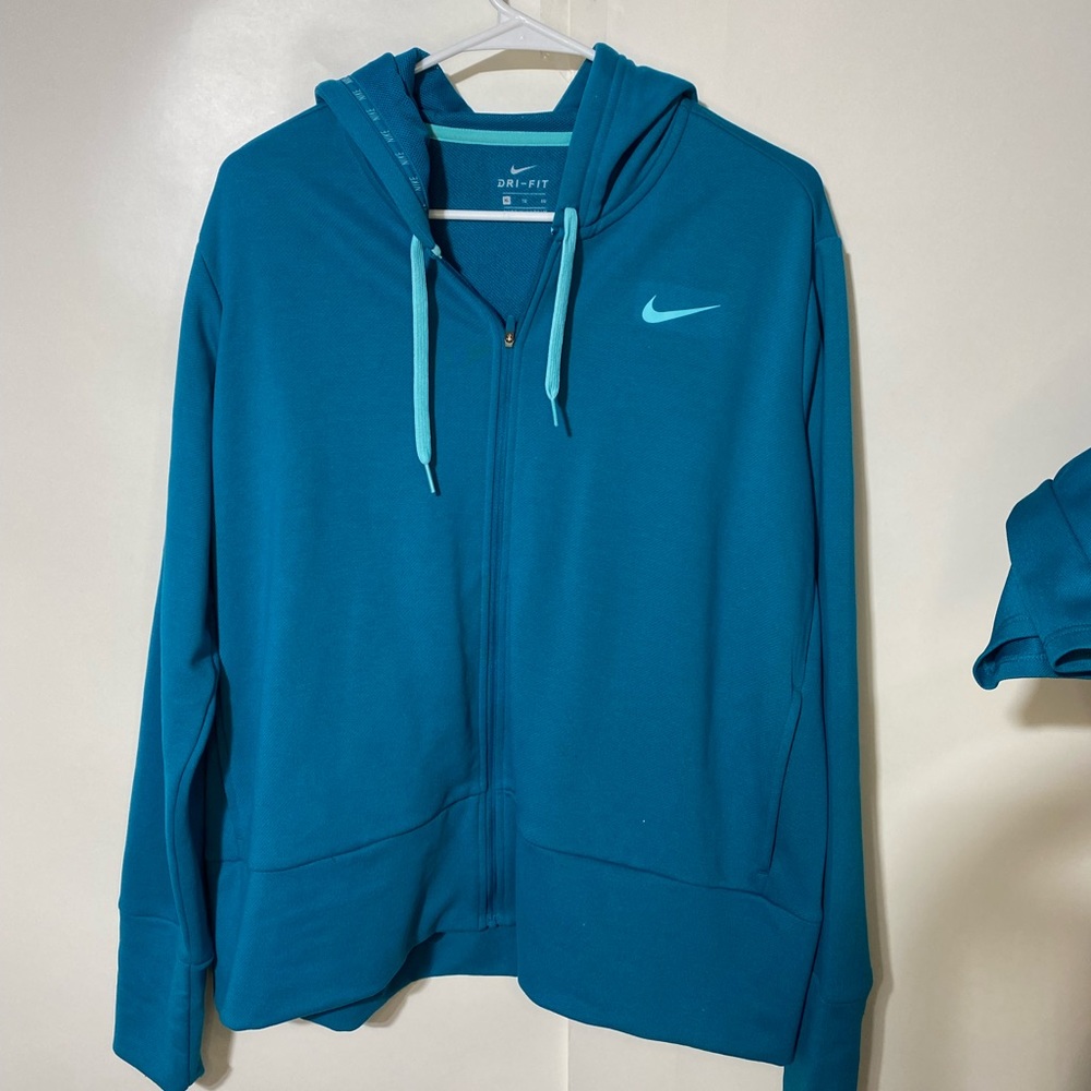 Nike Teal Women's Jacket & Shorts